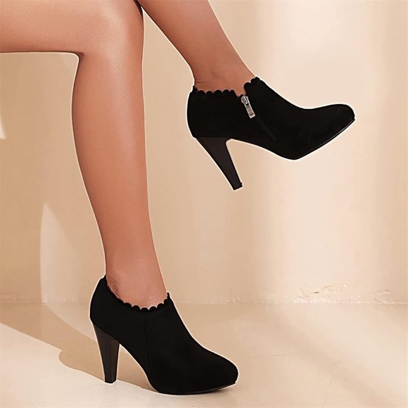 COPY - Brand new never worn banana republic black suede boots - Picture 1 of 6